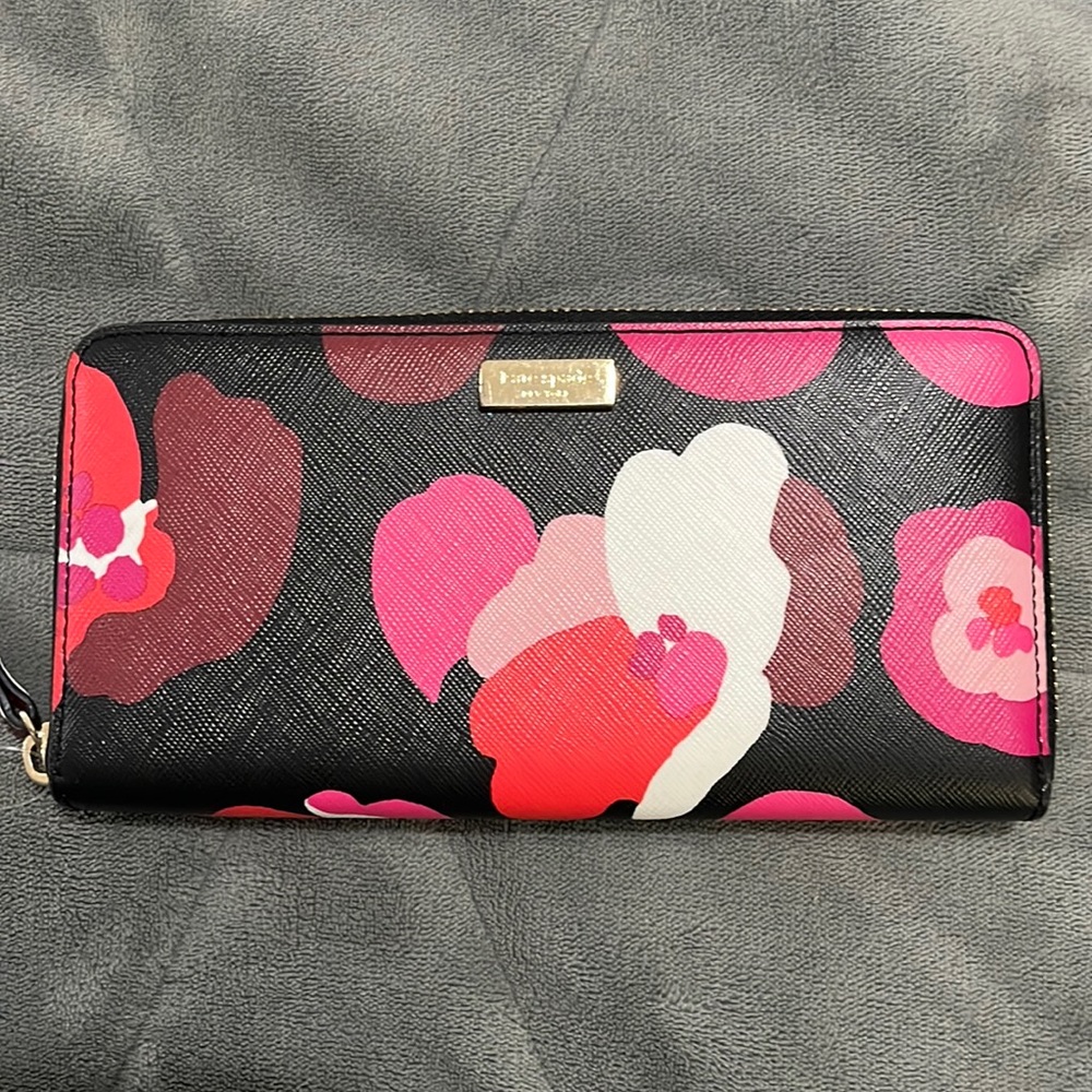 Kate Spade long zip wallet